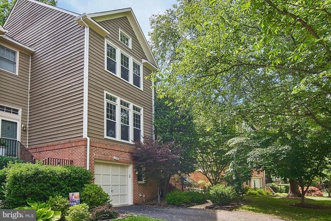 Building Photo - 1230 Weatherstone Ct