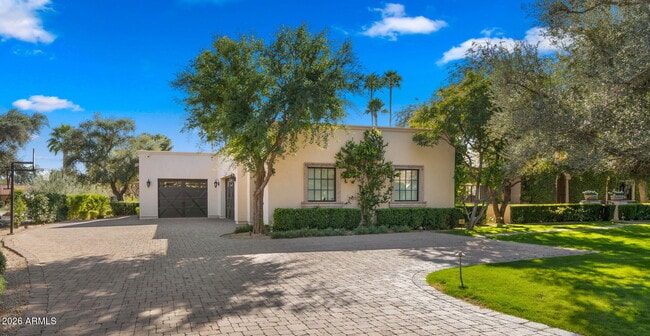 Building Photo - 8501 N Golf Dr