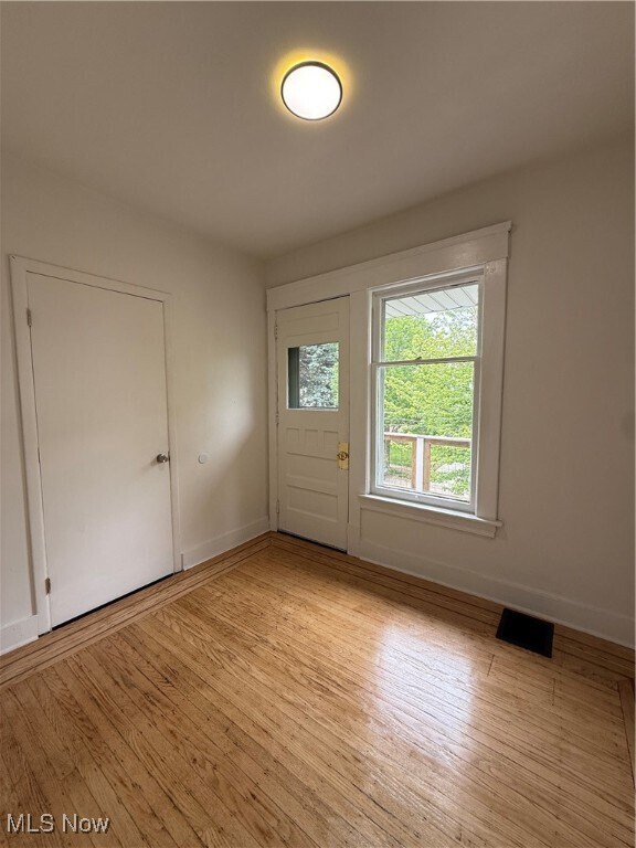 Building Photo - 1429 W 107th St