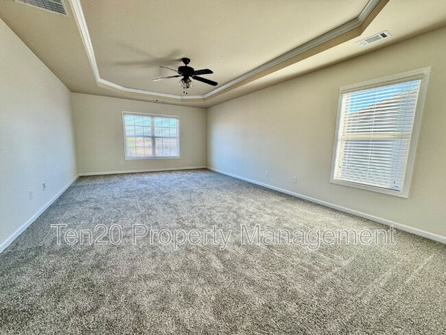 Building Photo - 789 Honey Do Ct