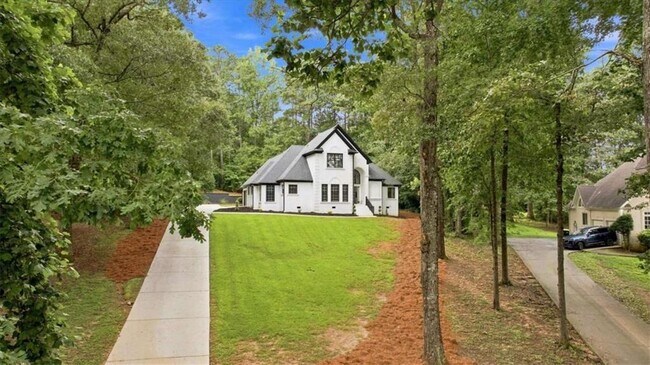 Building Photo - 141 Amicalola Way