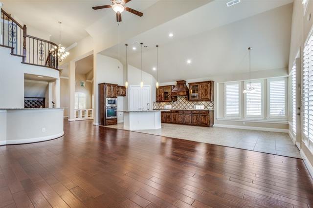Building Photo - 8705 Verona Dr