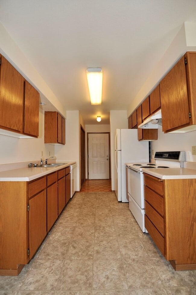 Building Photo - Hayden Apt. Available 2 bed 1 bath (upstairs)