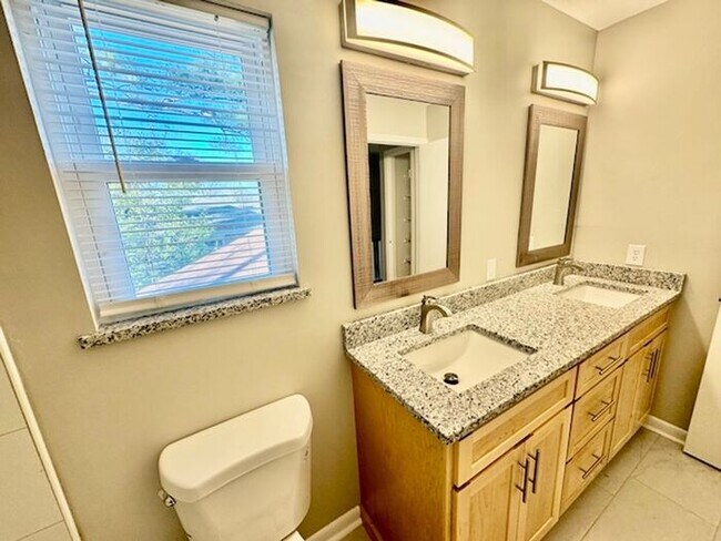 Building Photo - Great rental in South Huntsville near Redstone Arsenal Gate 1