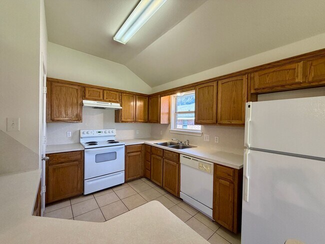 Building Photo - 630parkl