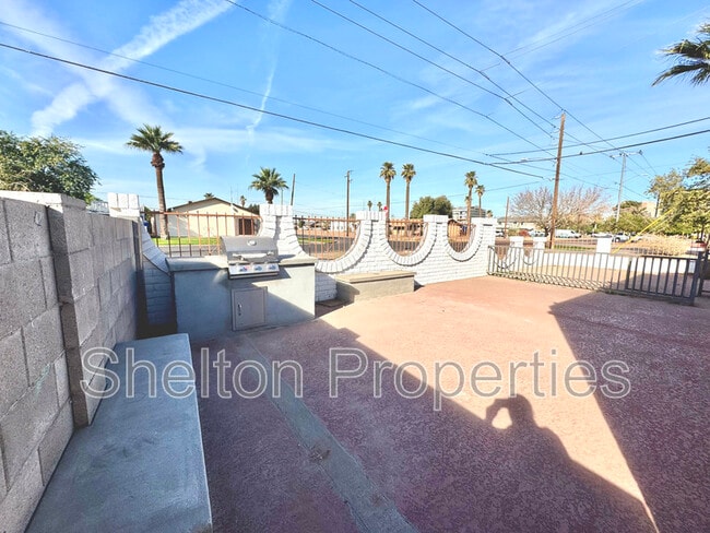 Building Photo - 21 W Tonto St