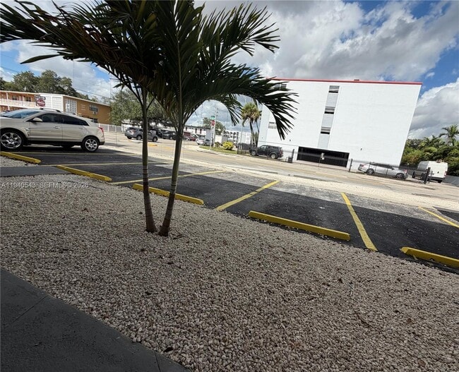 Building Photo - 600 NE 142nd St