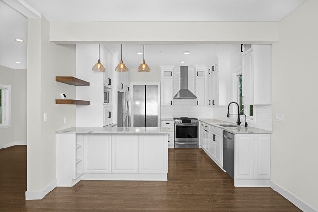 Building Photo - 626 N 65th St