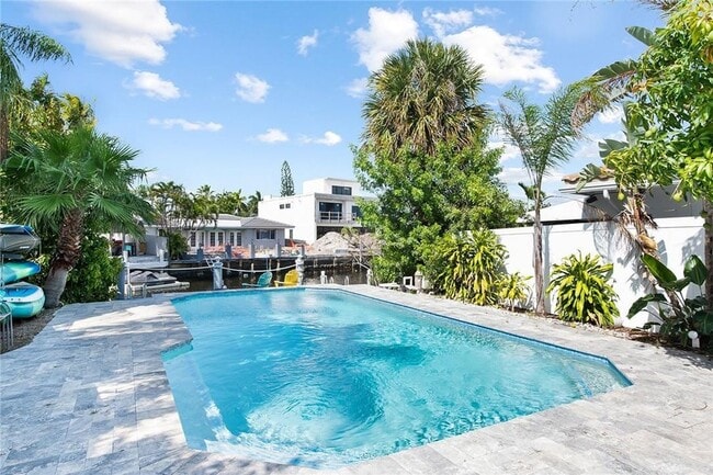 Building Photo - 2801 NE 59th St