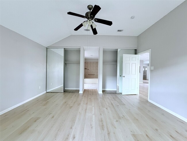 Building Photo - 13535 Gaby Virbo Dr