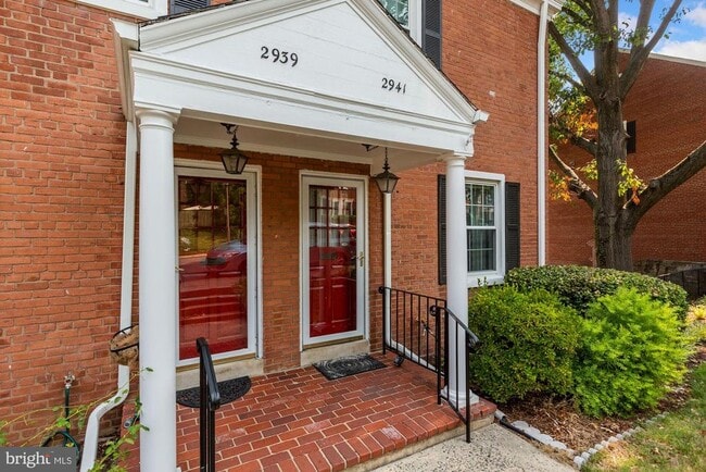 Building Photo - 2941 S Dinwiddie St