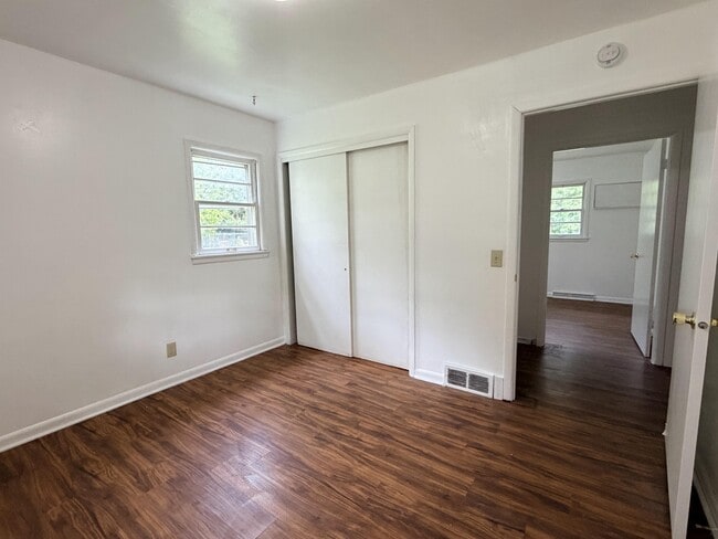 Building Photo - 4902 Altem Cir