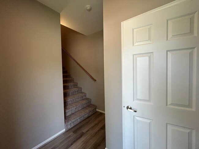 Building Photo - 4035 Cornerstone Dr