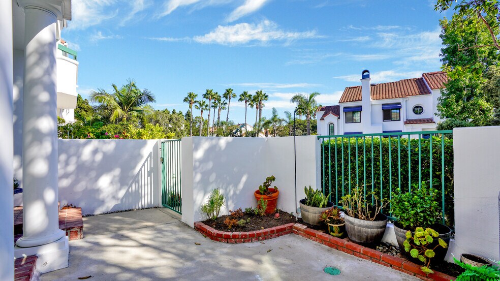 Building Photo - 19521 Pompano Ln