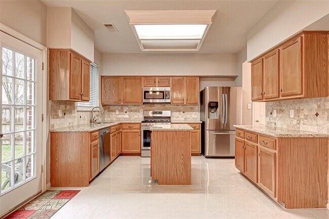 Building Photo - 2130 Autumn Fern Dr