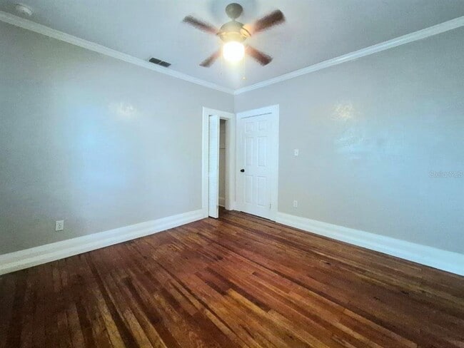 Building Photo - 314 E Park Ave