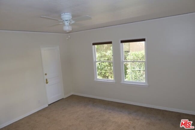 Building Photo - 1104 N Maryland Ave