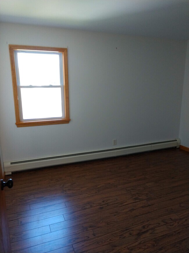 Building Photo - 315 N 7th Ave