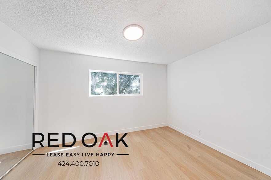 Building Photo - 4737 Orion Ave