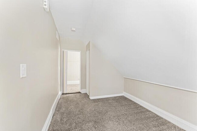 Building Photo - 71 Grand Ave