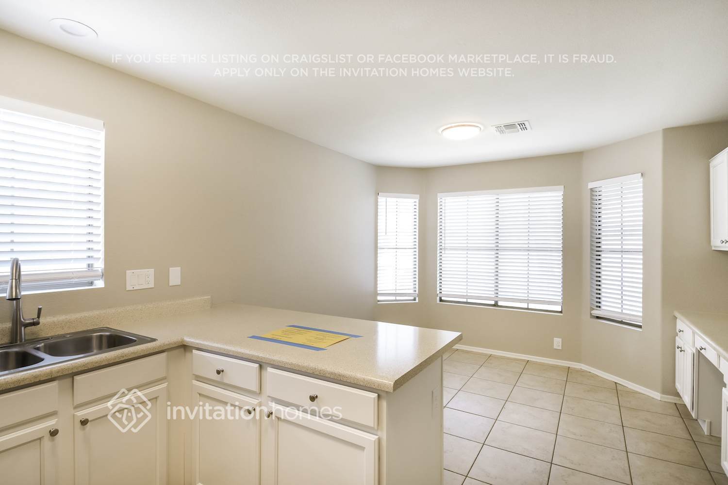 Building Photo - 5307 W Campo Bello Dr