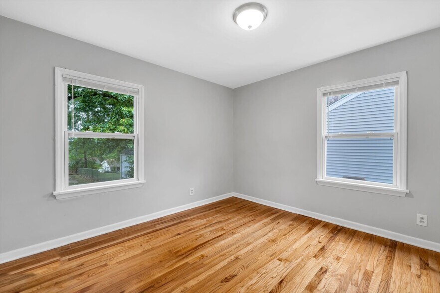 Building Photo - 8593 Engler ave