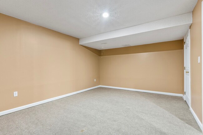 Building Photo - 15304 Foster
