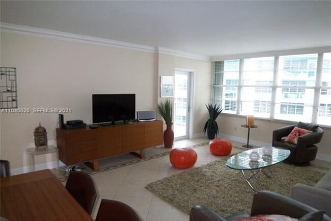 Building Photo - 5151 Collins Ave