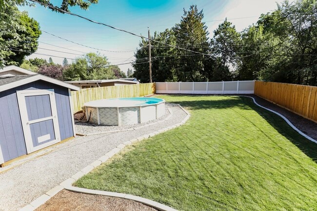 Building Photo - 4122 E 21st Ave