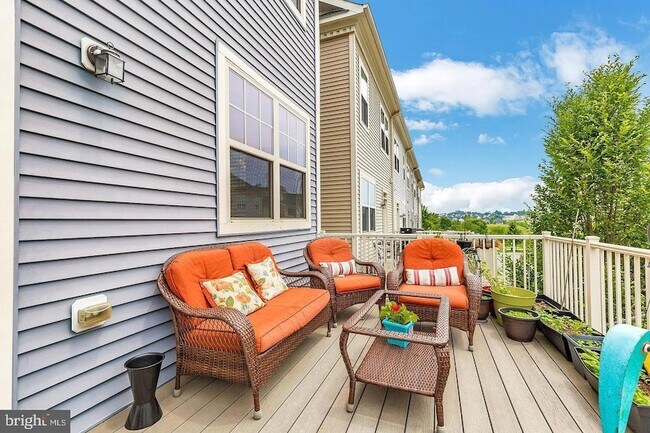Building Photo - 11882 Country Squire Way