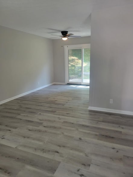 Building Photo - 805 Dayton Pike