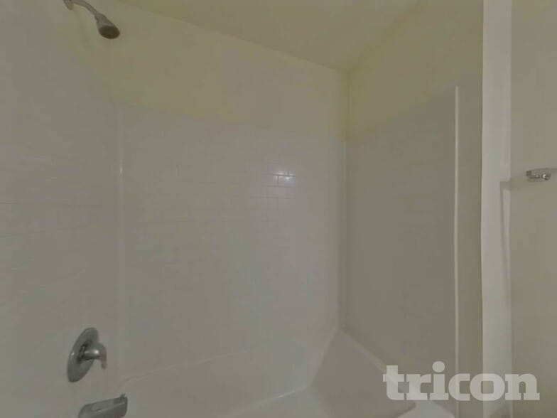 Building Photo - 1073 Crescent Moon Lp