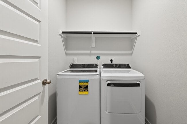 Building Photo - 8538 Blueberry Ash St