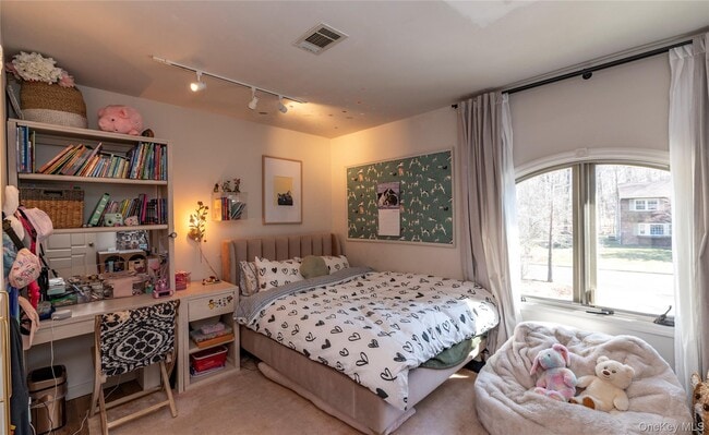 Building Photo - 602 Palmer Dr