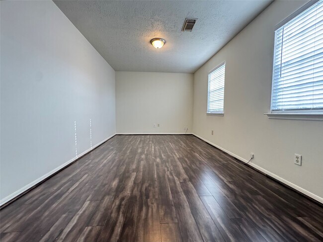 Building Photo - 16315 Cobble Springs Ct