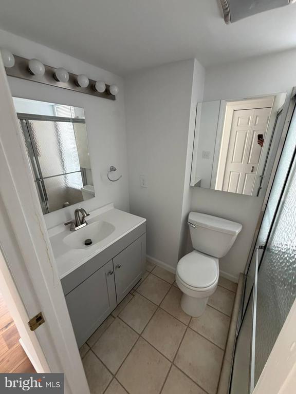 Building Photo - 7812 WHISTLING Ct