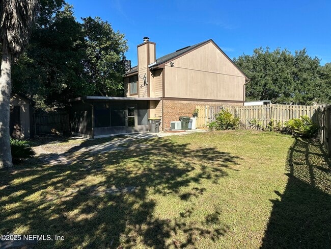 Building Photo - 7042 Prestwick Cir S