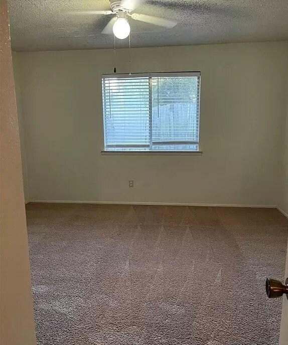 Building Photo - 1215 Westway Cir