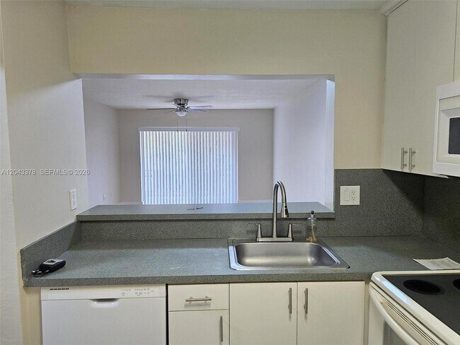 Building Photo - 11223 SW 88th St
