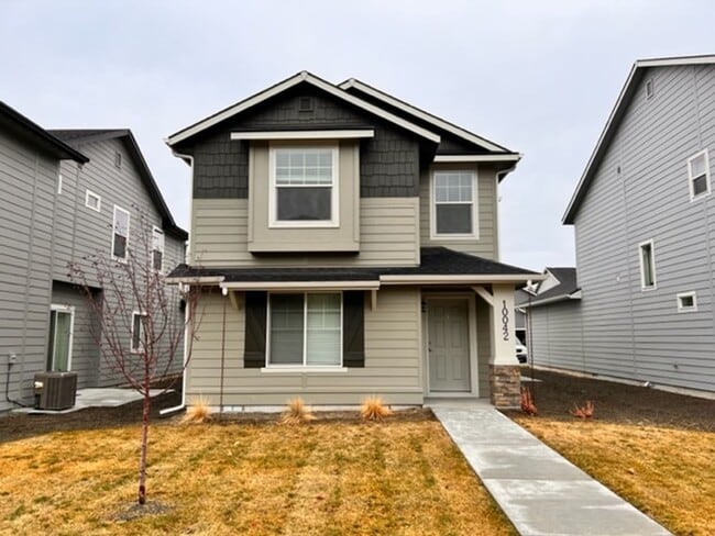 Primary Photo - Beautiful Home Tucked In A Great Neighborhood