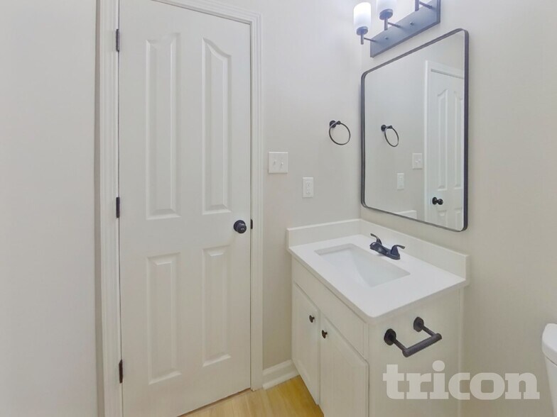 Building Photo - 8219 Belmont Stables Dr