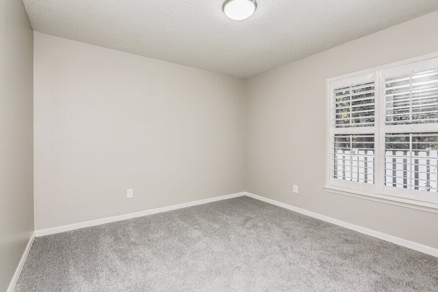 Building Photo - 923 Mystic Harbor Dr