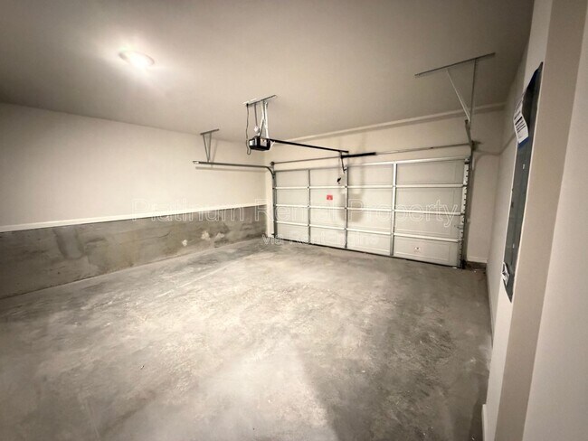 Building Photo - 54 Rustin Rdg