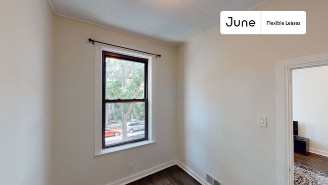 Building Photo - 2430 N Spaulding Ave