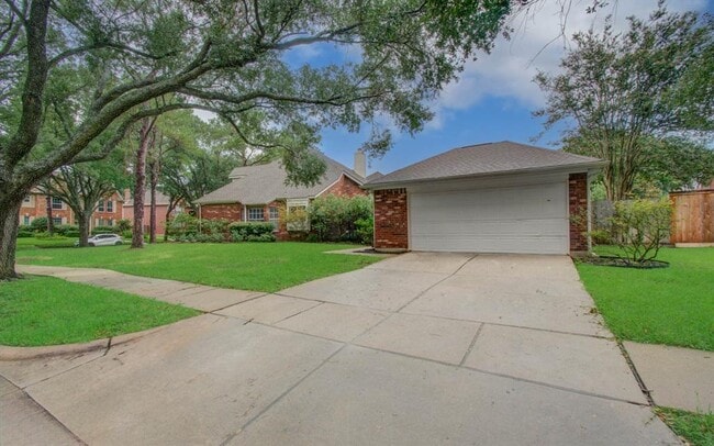 Building Photo - 16839 Willow Bend Ct