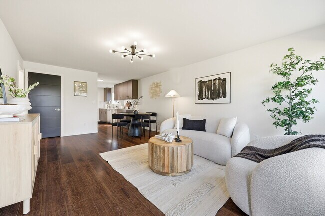 Building Photo - 7922 9th Ave SW