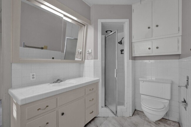 Building Photo - 3407 Janet Dr