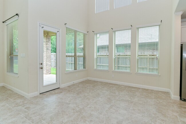 Building Photo - 4431 Wyatt Roland Wy