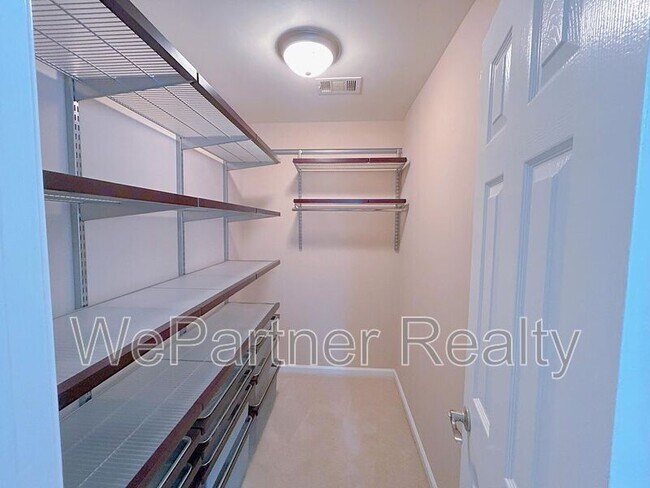Building Photo - 280 Graystone Way