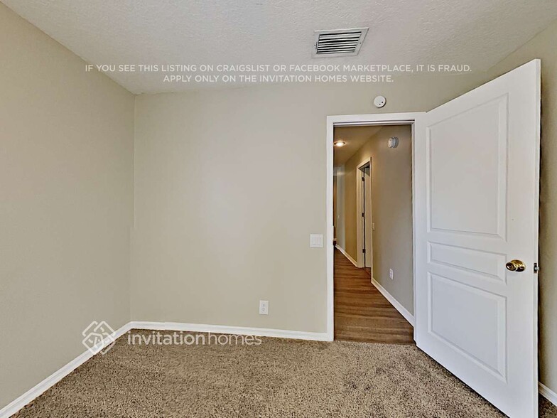 Building Photo - 8709 Hidden Green Ln